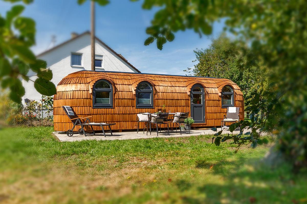 Auszeitgarten - Urlaub Im Tinyhaus Im Herzen Von Oberschwaben Aulendorf Exterior photo
